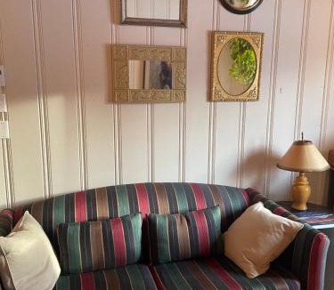 Mont-Tremblant Bed & Breakfast | Entre Pierre et Bois - B&B - Couette et Café