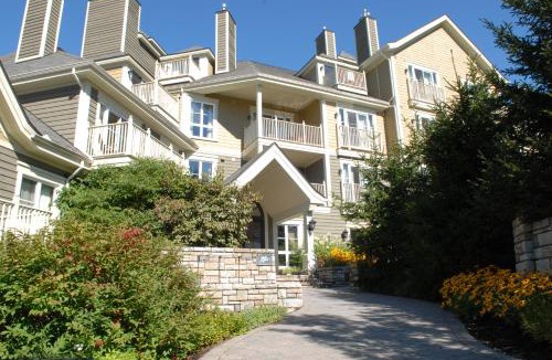 Mont-Tremblant Pedestrian Village Hotel | Ermitage du Lac