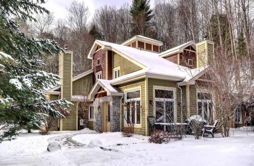 Mont-Tremblant House | Excellent Townhome On Golf Course w/3 Bdrm 2 Bath