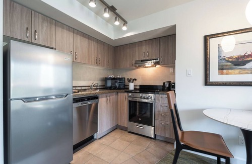 Garibaldi Highlands Hotel | Executive Suites Hotel & Resort, Squamish