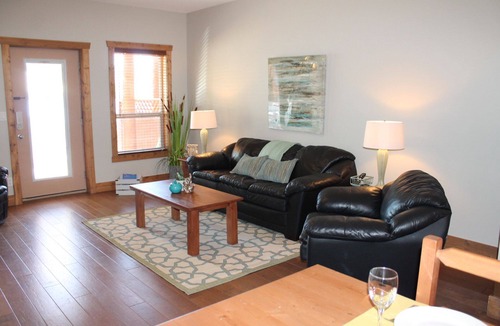 Osoyoos House | Experience a great family vacation at Casa Del Mila Oro !
