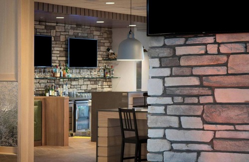 Edmonton International Airport Hotel | Fairfield by Marriott Edmonton International Airport