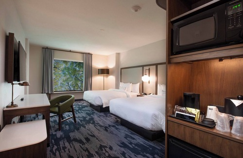 Edmonton International Airport Hotel | Fairfield by Marriott Edmonton International Airport