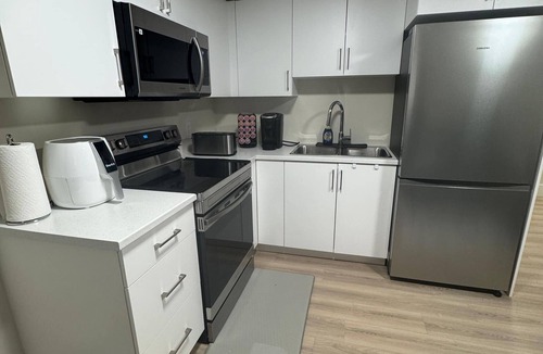Moncton Apartment | Fabulous 1-bedroom apartment with AC in vibrant Moncton