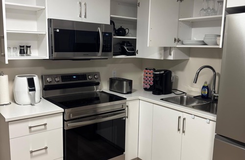 Moncton Apartment | Fabulous 1-bedroom apartment with AC in vibrant Moncton