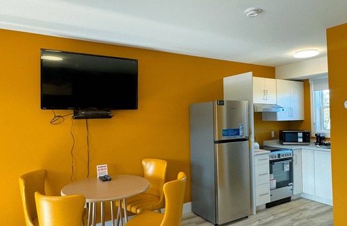 Brackley Hotel | Fair Isle Motel