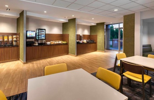 Moncton Hotel | Fairfield Inn & Suites by Marriott Moncton