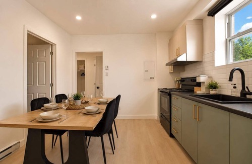 Maizerets Apartment | Familles & Groups | 3 Bedrooms for 8 | A/C | U9