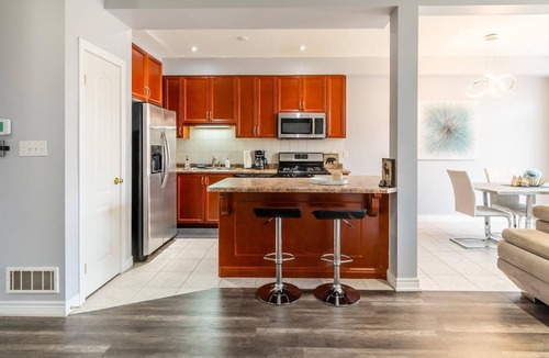 Stoney Creek Villa | Family 3BR 2.5Bath Townhome. Hot Tub, BBQ, Gym