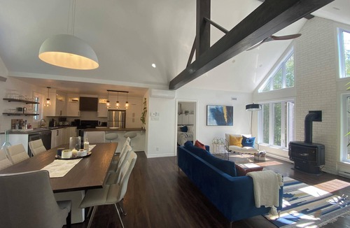 Georgeville Ski Chalet | Family chalet in the woods, rental 31 nights+, sleeps 12