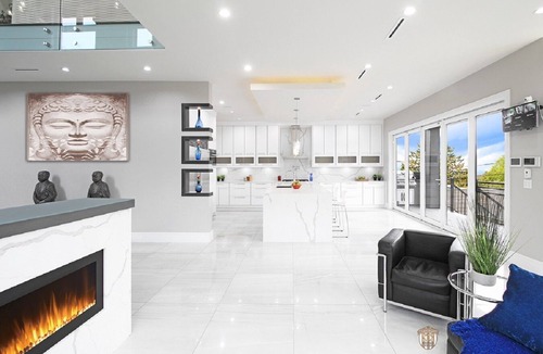 Burnaby Apartment | Family Friendly 6 Bed Rooms house - The Chateau Modern & Luxurious