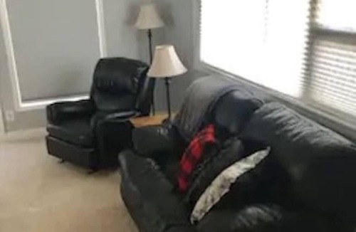 Cardston House | Family Friendly Cardston (whole house)!
