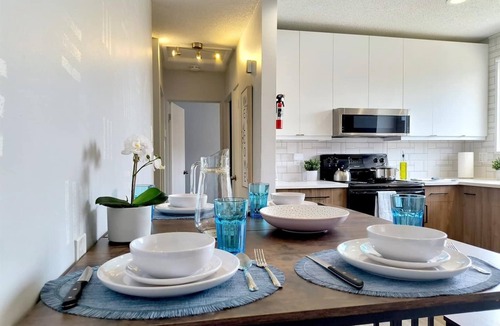 West Edmonton House | Family-friendly comfort near Misericordia Hospital and West Ed Mall