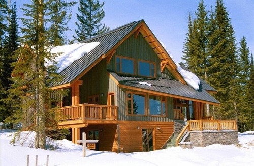 Golden House | Family Friendly Luxury 3500sft 5b/5b at Kicking Horse Resort