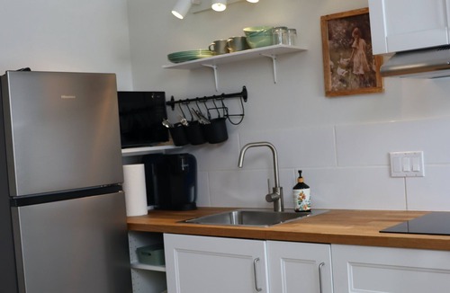 Division No. 7 Cottage | Farm stay in Stettler county