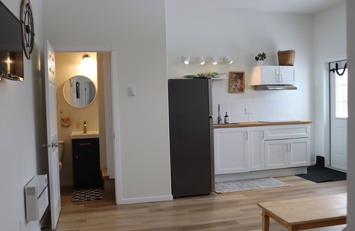 Division No. 7 Cottage | Farm stay in Stettler county