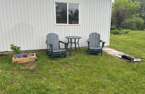 Division No. 7 Cottage | Farm stay in Stettler county