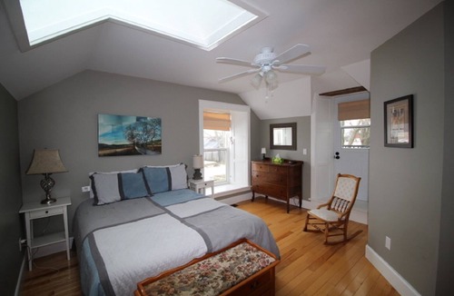 Saugeen Shores House | Farmhouse Retreat - 5 minutes from the beach!