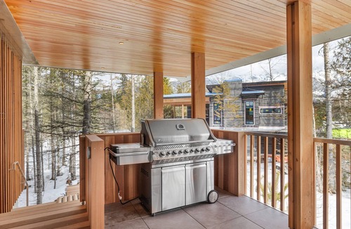 Fernie Cabin | Fernie Alpine Resort - Sauna - Hot Tub - A/C