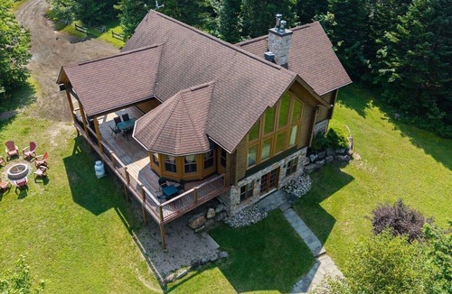 Fiddler Lake Resort House | Fiddler Lake Resort - Deer 86
