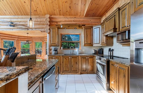 Fiddler Lake Resort House | Fiddler Lake Resort - Deer 81