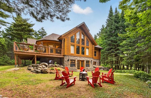 Fiddler Lake Resort Ski Chalet | Fiddler Lake Resort - Deer 16