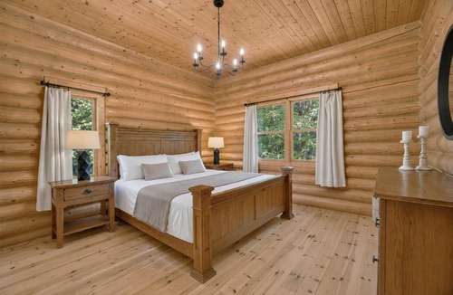 Fiddler Lake Resort Ski Chalet | Fiddler Lake Resort - Deer 47