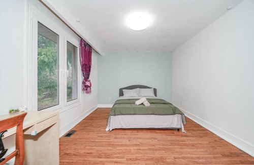 Newtonbrook House | Finch Terminal Station-Yonge and Finch Intersection