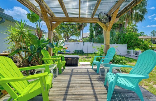 Crystal River House | Fish, Paddle & Explore: Crystal River Gem w/Dock