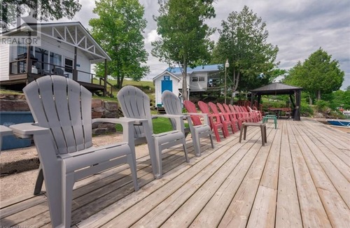 Port Loring Cottage | "FISHERMEN'S DELIGHT," spacious lakefront cottage! #2