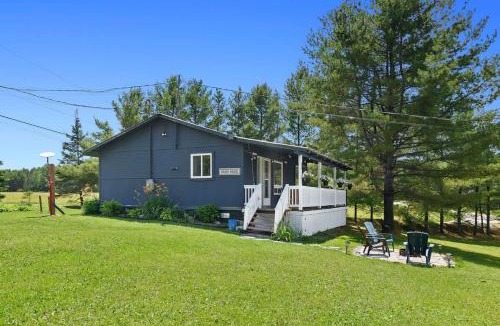 Northfield House | Fishing Retreat Dock and Launch - Lakefront