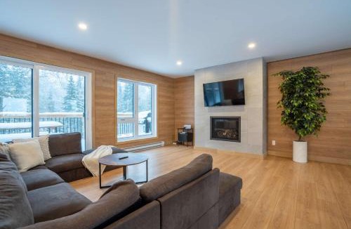 Saint Come Ski Chalet | Foosball table Spa & Sauna - Sommetoile