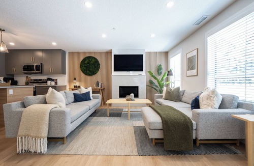 Canmore Apartment | Forest Floor - Heated Pool & HT, 1100sft AC, Ground Floor