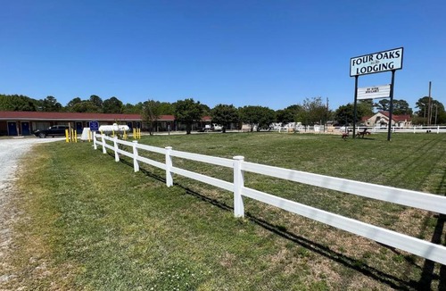 Four Oaks Hotel | Four Oaks Lodging