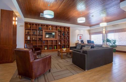 Stonebridge Hotel | Four Points by Sheraton Saskatoon