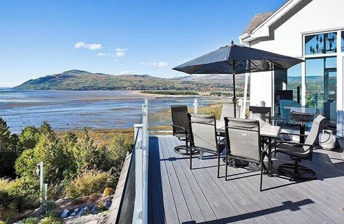Baie-St-Paul Ski Chalet | Four terraces for four beautiful panoramas