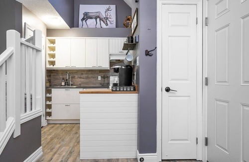 Craigleith Apartment | Fox Ridge | Hot Tub & Shuttle w/Patio