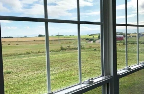 Malpeque Cottage | Foxcliff Cottage - A newly built executive seaside vacation rental!