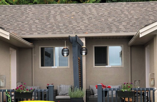 Regional District of Nanaimo Resort | FREE kIds kayak included with Beachfront 2bdrm Hot tub, bonfires, oysters/clams