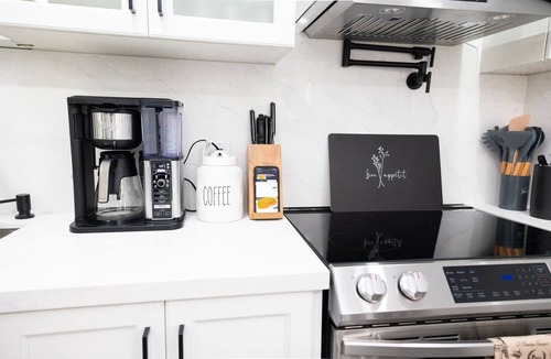 Mount Pleasant Apartment | French Charm in Brampton. 2 Bdr Apt Family Friendly!