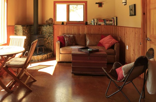 New Denver Cabin | Freya's Cabin and Bunky-Private and fully appointed cabin on Slocan Lake, BC
