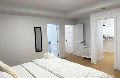 Moncton House | Full AC 3BR, 1 king Ensuite, 2 Queen, Sleeps 7