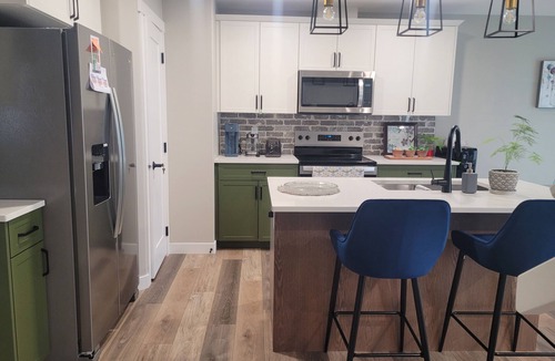 Regina House | FULL HOUSE (3 beds)-A place fully feel like home