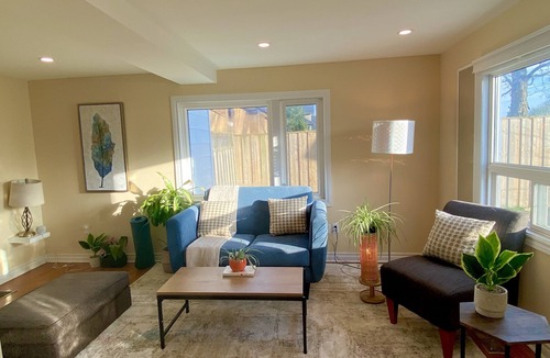 Oshawa House | Full House with Big Garden for Rent- Pets Welcome