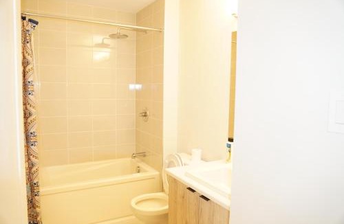Ottawa Division House | Fully Furnished Room in Serene Environment