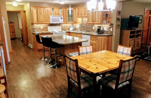 Windermere Condo | Fully Renovated Columbia Valley Lake Front Experience