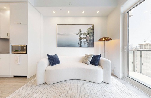 Wellington Place Condo | Furnished residences at The Well - Luxury Modern Finishes, rooftop Pool