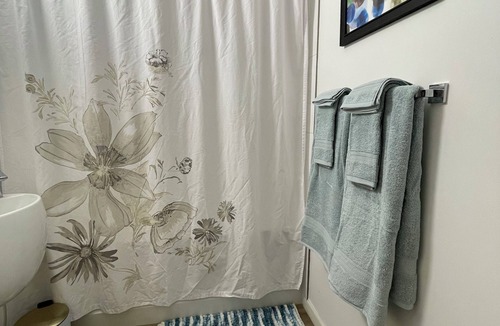 Okanagan-Similkameen Apartment | Gamay Garden Suite