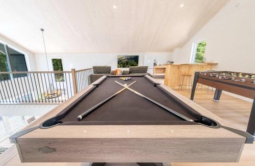 Shannon Ski Chalet | Game Room Spa & Sauna - Le Drakkar