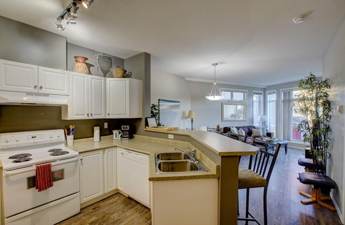 North End Condo | Garden level getaway at Discovery Bay